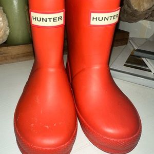 Infant hunter boots